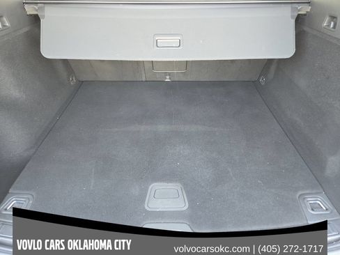 Certified 2024 Volvo XC60 B5 Core AWD/4WD image 27