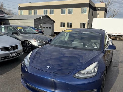 Used 2018 Tesla Model 3 Long Range image 3