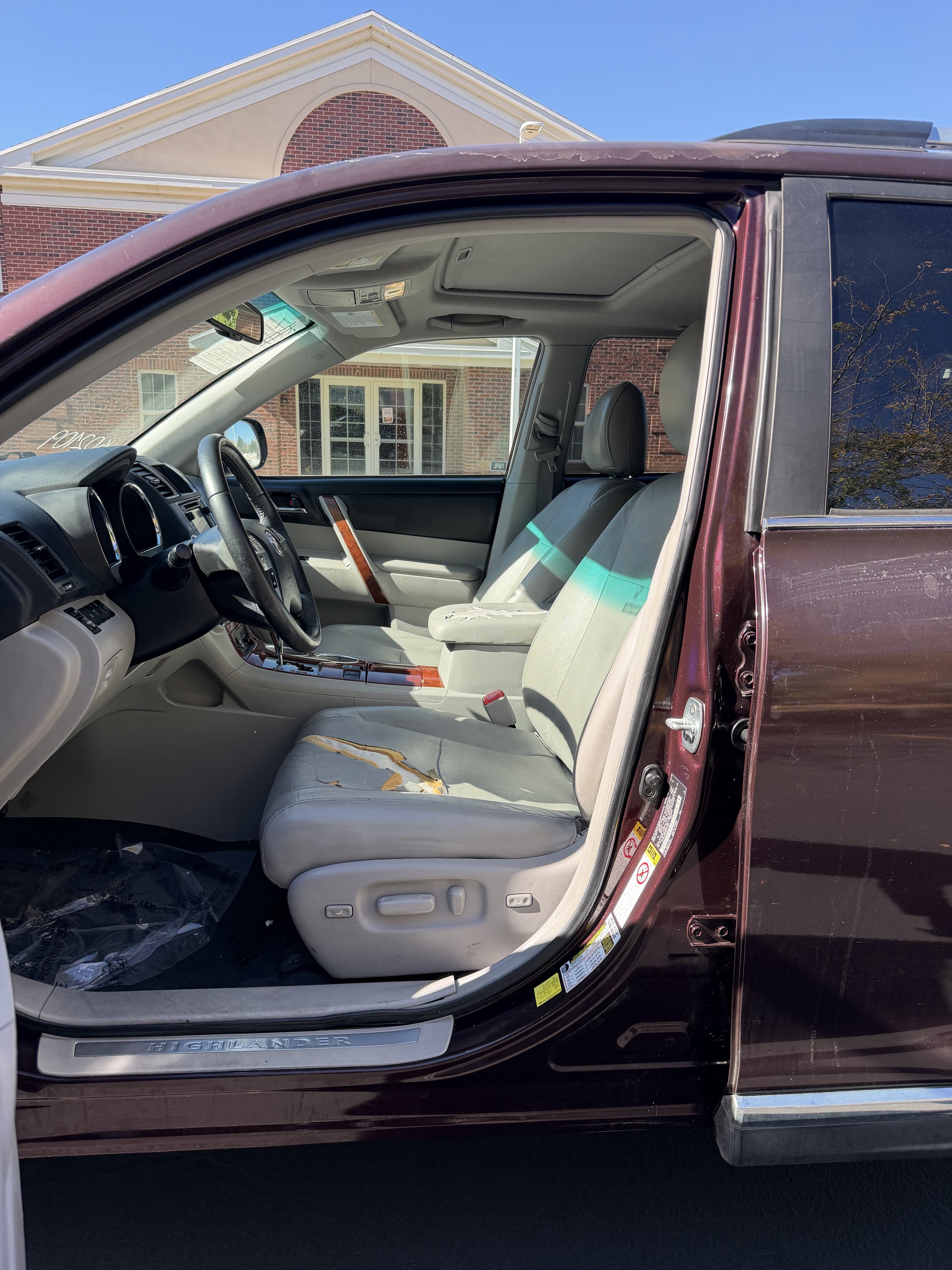 Used 2013 Toyota Highlander Limited FWD image 16