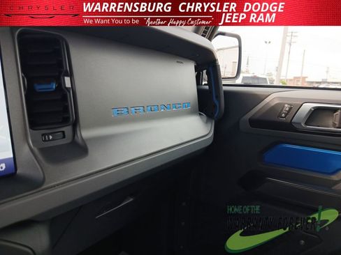 Used 2024 Ford Bronco Black Diamond image 26