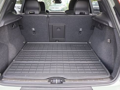 Used 2023 Volvo XC40 B5 Ultimate w/ Protection Package Premier image 16