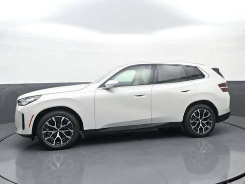 New 2026 BMW X3 xDrive30i w/ Premium Package AWD/4WD image 4
