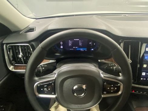 Certified 2024 Volvo V60 B5 Cross Country Plus image 14