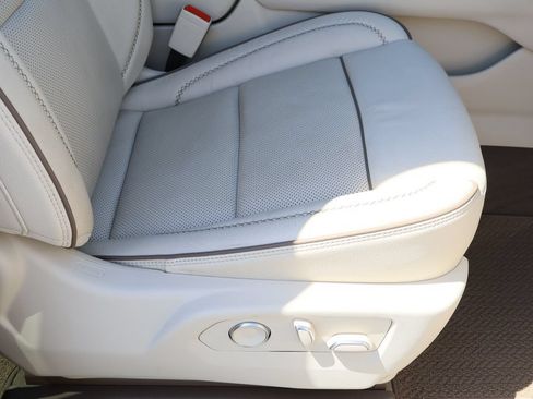 Certified 2023 GMC Yukon Denali RWD image 33