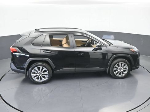 Used 2025 Toyota RAV4 XLE Premium FWD image 55