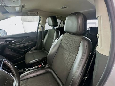 Used 2019 Buick Encore Preferred FWD image 19