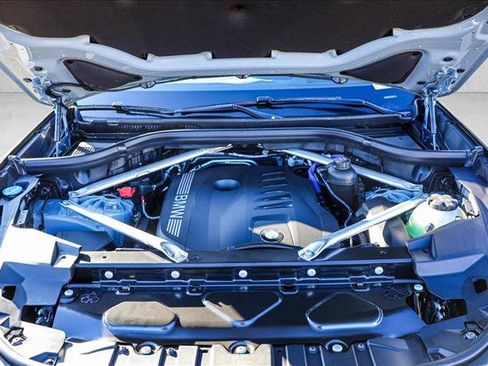 New 2026 BMW X5 xDrive40i w/ M Sport Package image 25