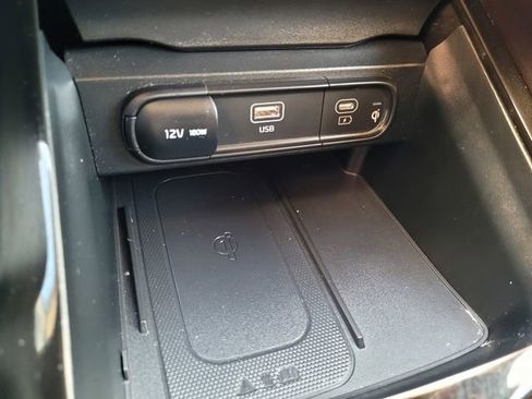 Used 2025 Kia Telluride EX image 25