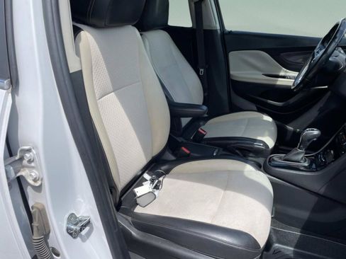 Used 2019 Buick Encore Preferred w/ Safety Package FWD image 20