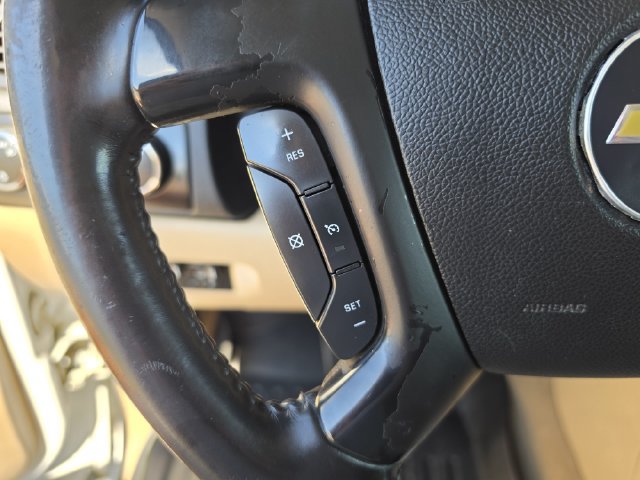Used 2008 Chevrolet Silverado 2500 LTZ w/ Safety Package AWD/4WD image 32