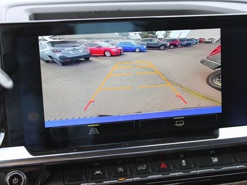 Used 2025 Chevrolet Silverado 1500 LT image 25