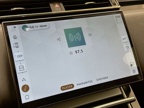 Used 2024 Land Rover Range Rover Velar S image 21