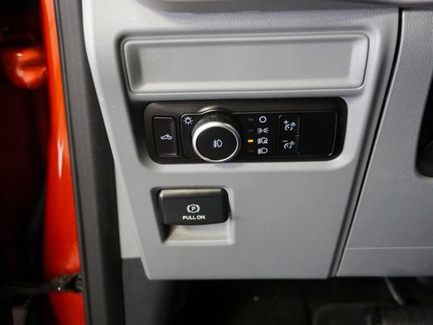 Used 2023 Ford F150 XLT w/ Trailer Tow Package image 25