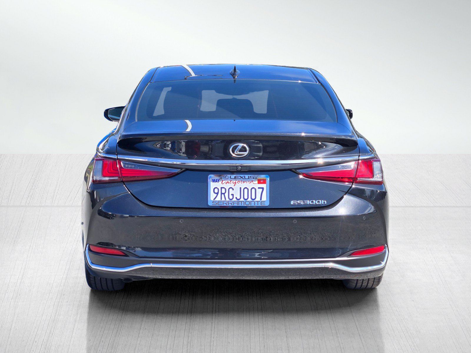 Used 2023 Lexus ES 300h w/ Premium Package FWD image 5