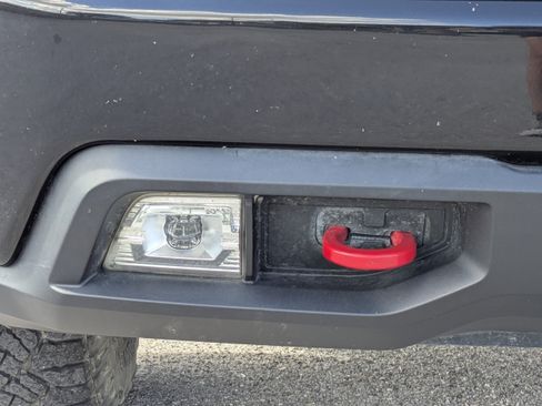 Used 2021 Chevrolet Silverado 1500 LT Trail Boss w/ Convenience Package II image 11