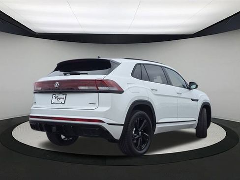 New 2026 Volkswagen Atlas Cross Sport SEL R-Line image 7