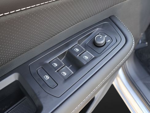 Certified 2026 Volkswagen Atlas SE AWD/4WD image 12