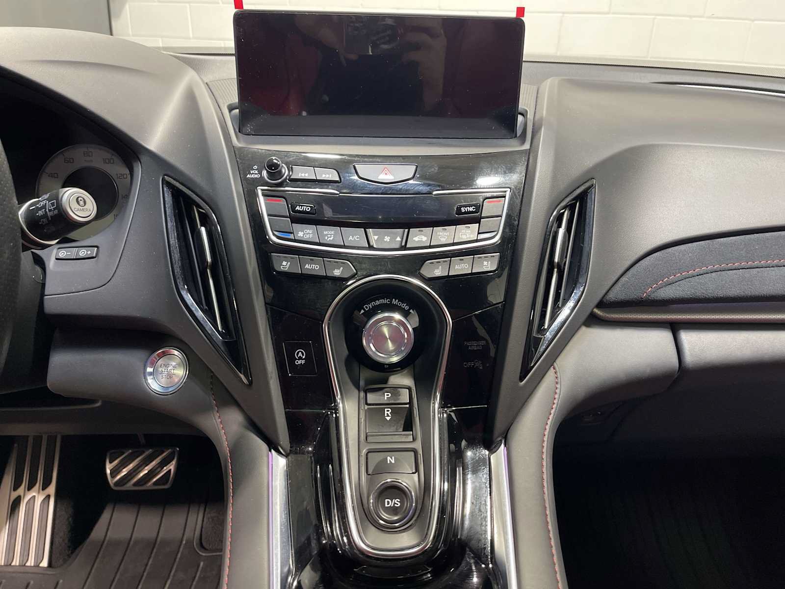 Certified 2024 Acura RDX w/ Advance Package AWD/4WD image 16