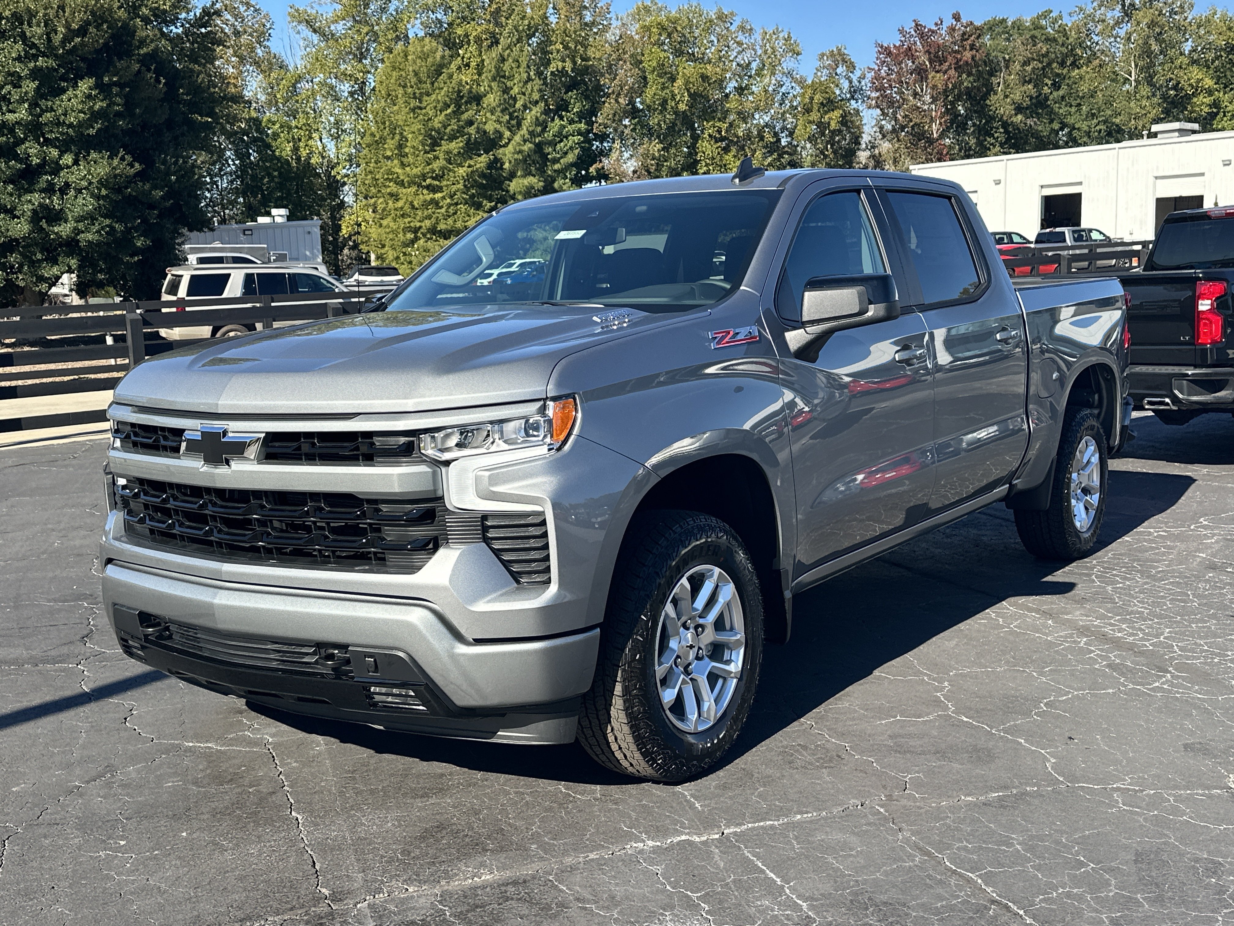 New 2026 Chevrolet Silverado 1500 RST w/ Z71 Off-Road Package AWD/4WD image 5