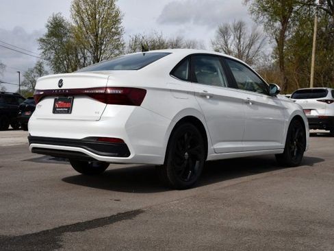 New 2026 Volkswagen Jetta SE FWD image 7