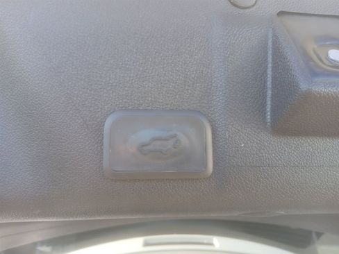 Used 2012 GMC Acadia SLT image 44