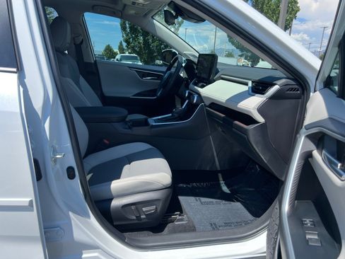 Used 2025 Toyota RAV4 Limited w/ Advanced Technology Package FWD image 29