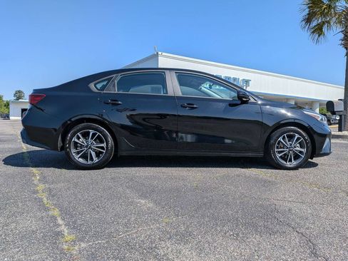 Used 2024 Kia Forte LXS FWD image 5