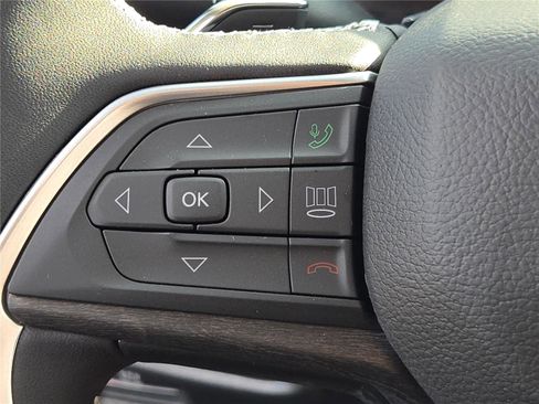 New 2025 Jeep Grand Cherokee Limited image 33