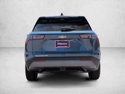 New 2026 Chevrolet Equinox LT AWD/4WD image 8