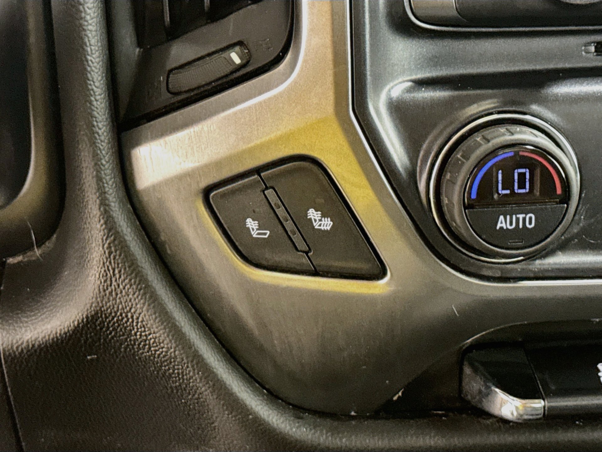 Used 2017 Chevrolet Silverado 1500 LT w/ All Star Edition AWD/4WD image 20