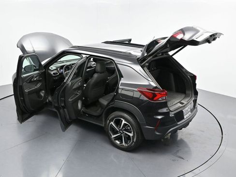 Used 2023 Chevrolet TrailBlazer RS w/ Sun and Liftgate Package FWD image 45