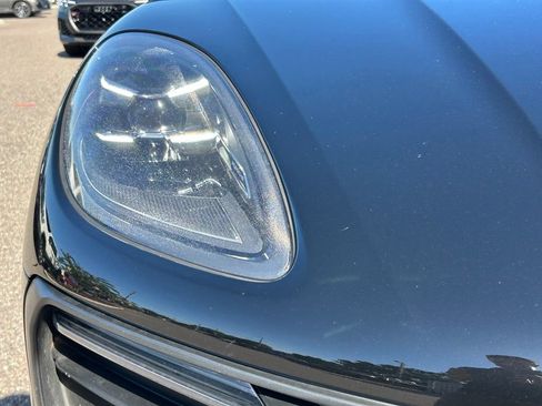 Used 2023 Porsche Macan Turbo AWD/4WD image 38