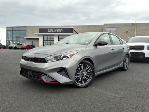 Used 2024 Kia Forte GT-Line w/ GT-Line Premium Package image 3