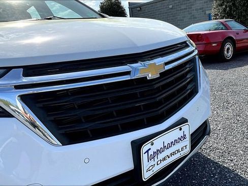 Used 2024 Chevrolet Equinox LT FWD image 30