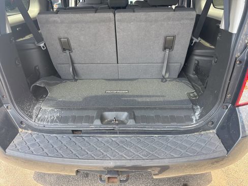 Used 2011 Nissan Pathfinder S AWD/4WD image 10