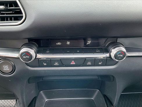 Used 2022 MAZDA CX-30 AWD 2.5 S w/ Premium Package image 19