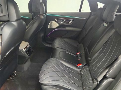 Used 2024 Mercedes-Benz EQS 580 4MATIC Sedan w/ Executive Interior Package image 19