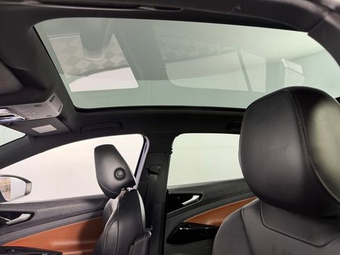 Used 2022 Volkswagen ID.4 Pro S RWD image 24