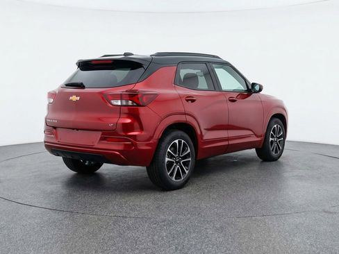 Used 2025 Chevrolet TrailBlazer LT w/ Driver Confidence Package AWD/4WD image 9