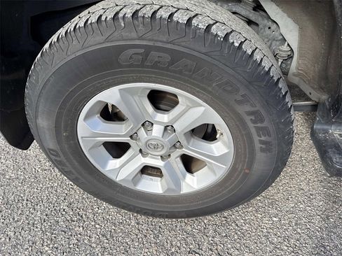 Certified 2021 Toyota 4Runner SR5 image 9