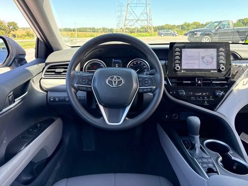 Used 2024 Toyota Camry LE FWD image 19