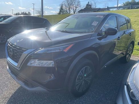Used 2023 Nissan Rogue SV AWD/4WD image 3