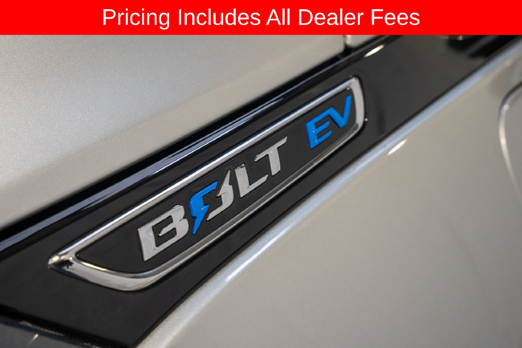 Used 2021 Chevrolet Bolt Premier w/ Infotainment Package FWD image 21