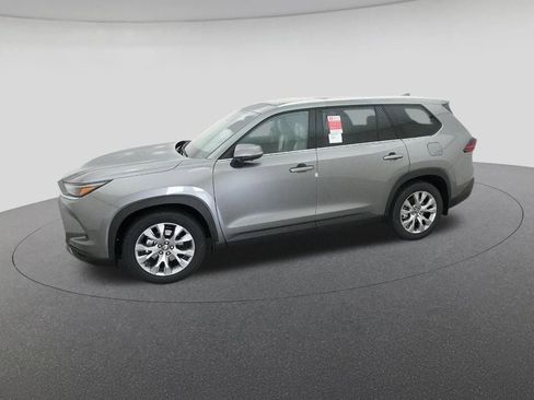 New 2026 Toyota Grand Highlander Limited image 2