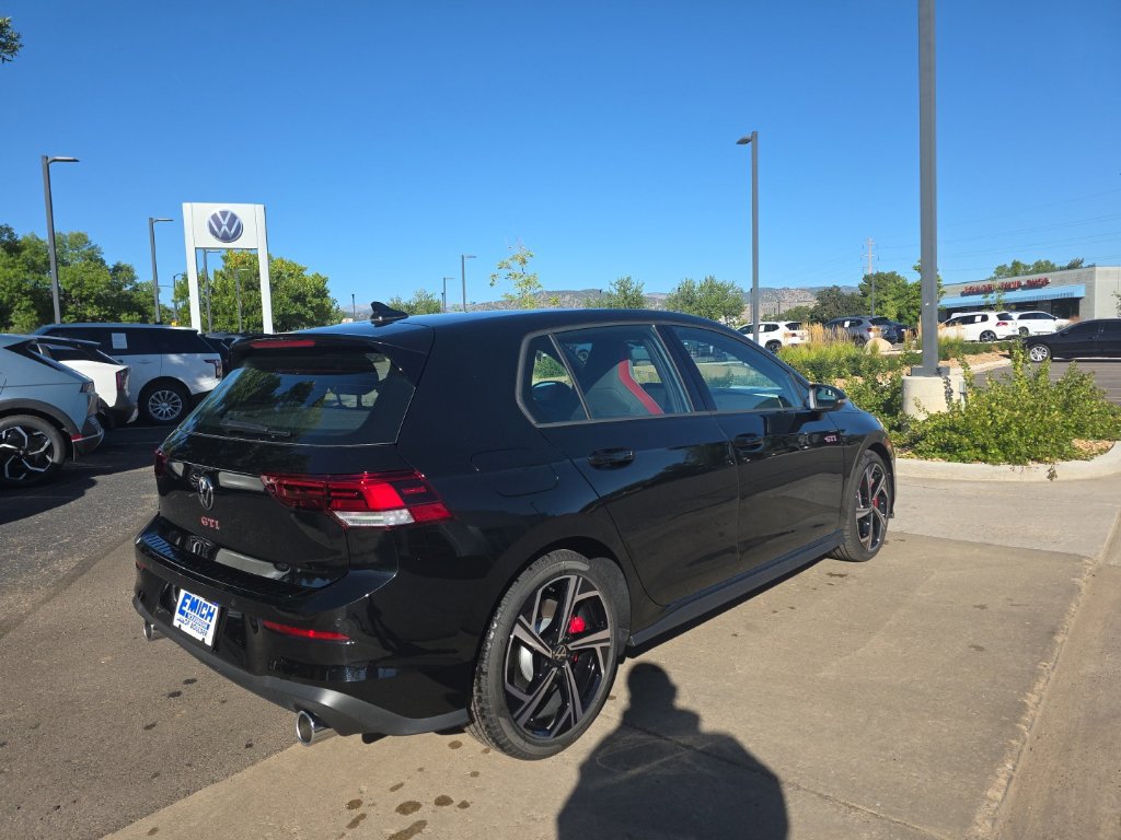 New 2026 Volkswagen GTI SE FWD image 5
