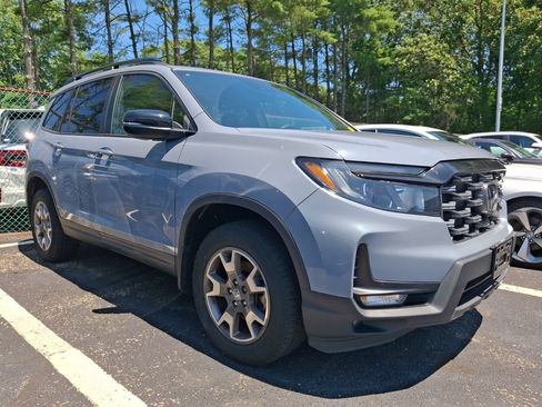 Certified 2023 Honda Passport TrailSport image 1
