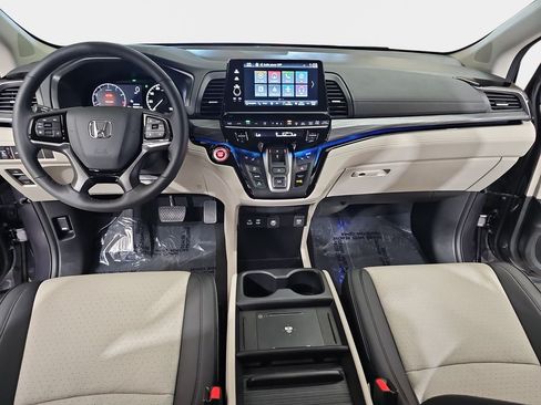 Used 2026 Honda Odyssey Elite image 10