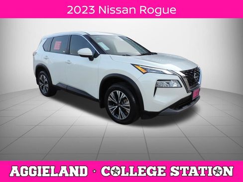 Used 2023 Nissan Rogue SV FWD image 1