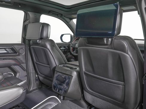 Used 2026 GMC Yukon XL AT4 Ultimate image 11