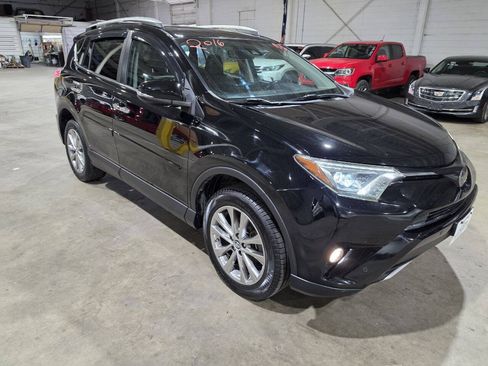 Used 2016 Toyota RAV4 Limited AWD/4WD image 17
